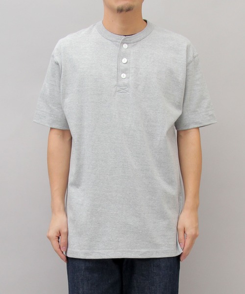 United Athle（ユナイテッドアスレ）の「5.6オンス ヘンリーネック Tシャツ（Tシャツ/カットソー・メンズ・ブラック/グレー/ホワイト・XL/M/L）」の4枚目の写真