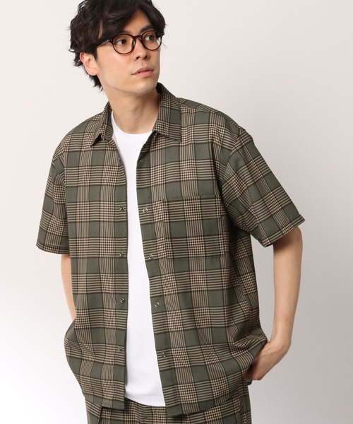 LAKOLE(ラコレ)の「ドライタッチショートスリーブシャツ / LAKOLE(シャツ/ブラウス・メンズ・モカ/その他8/アイボリー/ベージュ/ブラック・SMALL/MEDIUM/LARGE)」の5枚目の写真