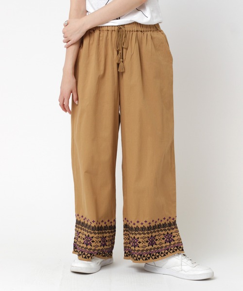 RNA（アールエヌエー）の「R3706 アフリカン刺繍イージーパンツ（その他パンツ・レディース・ホワイト/ブラック/キャメル・MEDIUM）」の15枚目の写真