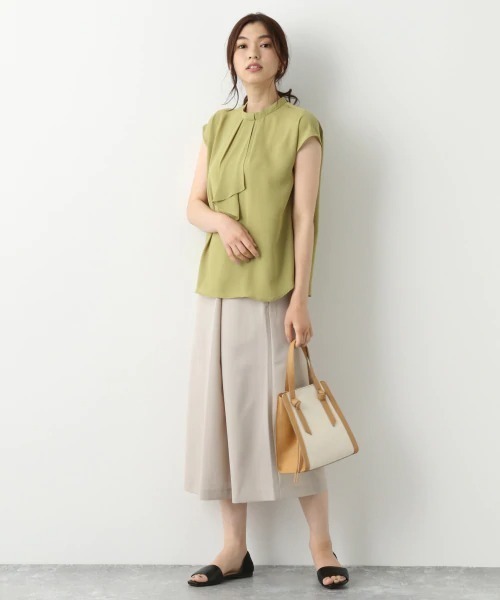 GLOBAL WORK（グローバルワーク）の「ボウタイブラウスSS【MATINEE LINE】/886474（シャツ/ブラウス・レディース・その他/アイボリー/グリーン系その他4・MEDIUM/LARGE）」の16枚目の写真