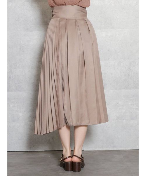 dazzlin（ダズリン）の「ダブルボタンイレリブプリーツスカート（スカート・レディース・ブラウン/ベージュ/モカ・SMALL/MEDIUM）」の17枚目の写真