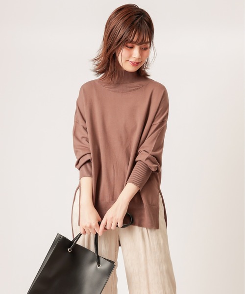 natural couture(ナチュラルクチュール)の「もちもちゆるっとハイネックニット(ニット/セーター・レディース・ブラック/ブルー/グリーン/アイボリー/モカ/ライトベージュ/レンガ・FREE)」の12枚目の写真