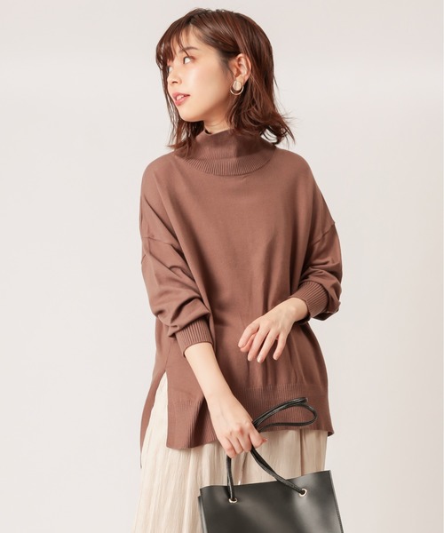 natural couture(ナチュラルクチュール)の「もちもちゆるっとハイネックニット(ニット/セーター・レディース・ブラック/ブルー/グリーン/アイボリー/モカ/ライトベージュ/レンガ・FREE)」の8枚目の写真
