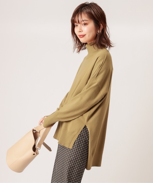 natural couture(ナチュラルクチュール)の「もちもちゆるっとハイネックニット(ニット/セーター・レディース・ブラック/ブルー/グリーン/アイボリー/モカ/ライトベージュ/レンガ・FREE)」の19枚目の写真