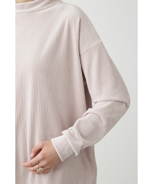 human woman(ヒューマンウーマン)の「◆コーデュロイボンバープルオーバー(Tシャツ/カットソー・レディース・ダークベージュ/ブラウン・MEDIUM)」の7枚目の写真