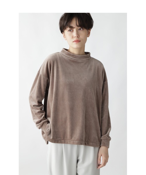 human woman(ヒューマンウーマン)の「◆コーデュロイボンバープルオーバー(Tシャツ/カットソー・レディース・ダークベージュ/ブラウン・MEDIUM)」の3枚目の写真