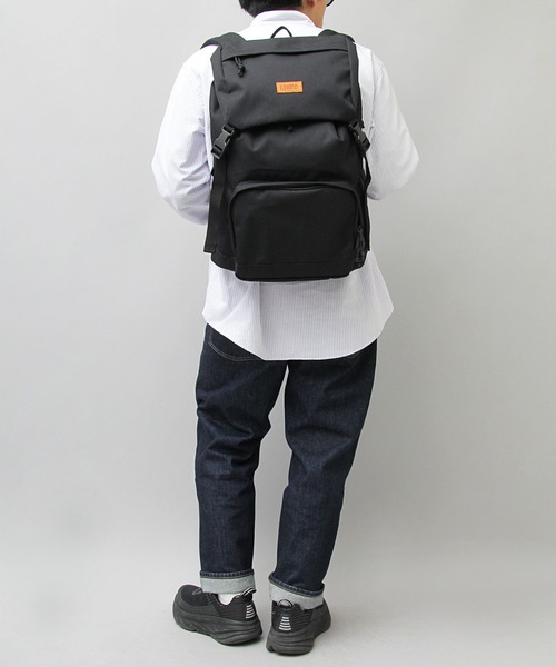 UNIVERSAL OVERALL（ユニバーサルオーバーオール）の「UNIVERSAL OVERALL / ユニバーサルオーバーオール / フラップポケット バックパック / リュック / 大容量（バックパック/リュック・メンズ・ブラック・FREE）」の15枚目の写真