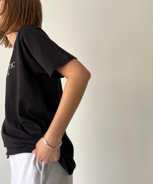 CANAL JEAN（キャナルジーン）の「via j(ヴィアジェイ) "CHICACO"半袖Tシャツ（Tシャツ/カットソー・レディース・ホワイト/ブラック/ヘザーグレー・ONE SIZE）」の4枚目の写真