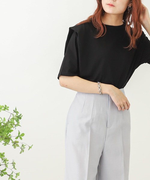 SENSE OF PLACE by URBAN RESEARCH（センスオブプレイスバイアーバンリサーチ）の「ショルダータックカットトップ（Tシャツ/カットソー・レディース・ブラック/グレー/オフホワイト/イエロー・ONE）」の2枚目の写真