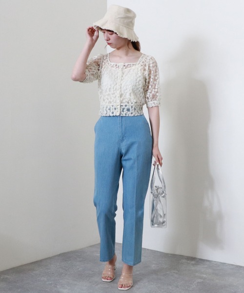 archives(アルシーヴ)の「刺繍レース半袖ブラウス(シャツ/ブラウス・レディース・オフホワイト/ブラック/ブルーグレー/グレイッシュベージュ/ブラウン・MEDIUM)」の8枚目の写真