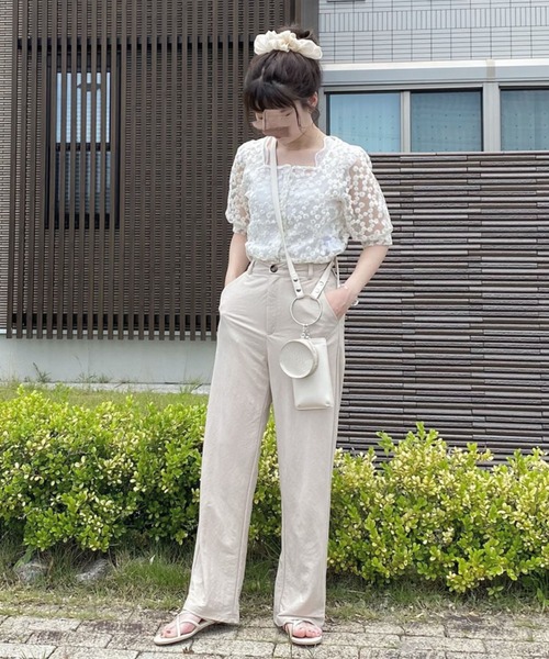 archives(アルシーヴ)の「刺繍レース半袖ブラウス(シャツ/ブラウス・レディース・オフホワイト/ブラック/ブルーグレー/グレイッシュベージュ/ブラウン・MEDIUM)」の21枚目の写真