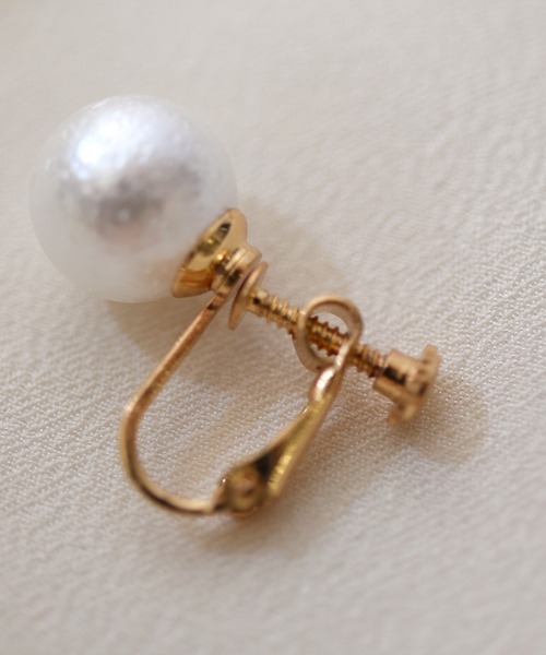 florist（フローリスト）の「つや消しカラーパールイヤリング（イヤリング・レディース・ホワイト/グリーン/ピンク/アイボリー・FREE）」の5枚目の写真