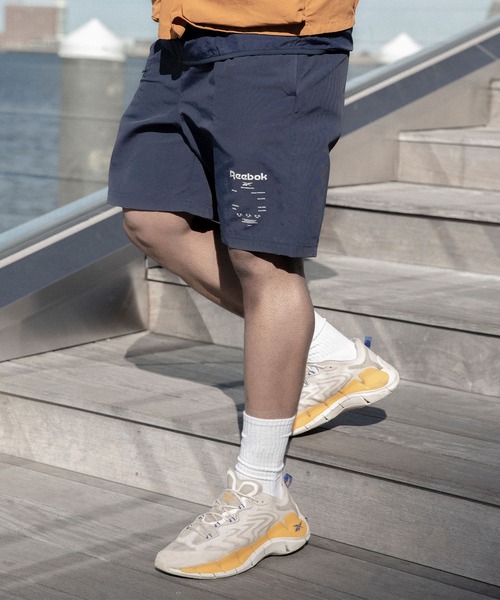 Reebok(リーボック)の「ジグ キネティカ II / Zig Kinetica II Shoes(スニーカー・メンズ・ベージュ系その他/グレー系その他/ブラック×レッド・26.5cm/28.0cm/23.5cm/25.0cm/28.5cm/25.5cm/27.0cm/24.5cm/26.0cm/22.5cm/24.0cm/27.5cm/29.0cm/23.0cm)」の13枚目の写真