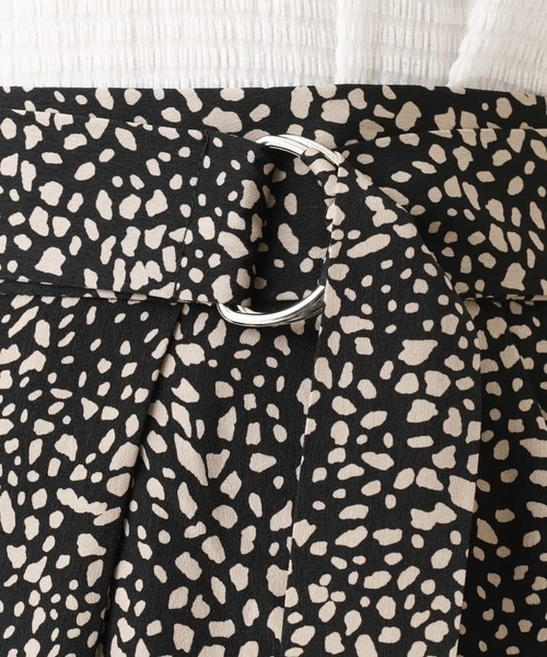 MK MICHEL KLEIN（エムケーミッシェルクラン）の「レオパード柄ラップ風スカート/洗える（スカート・レディース・ブラウン/グレー/ブラック・38）」の5枚目の写真