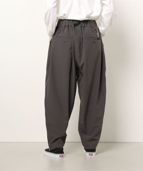 WHITE MOUNTAINEERING（ホワイトマウンテニアリング）の「WM x GRAMICCI STRETCHED SAROUEL PANTS（その他パンツ・メンズ・ブラック/グレー・0/1）」の12枚目の写真