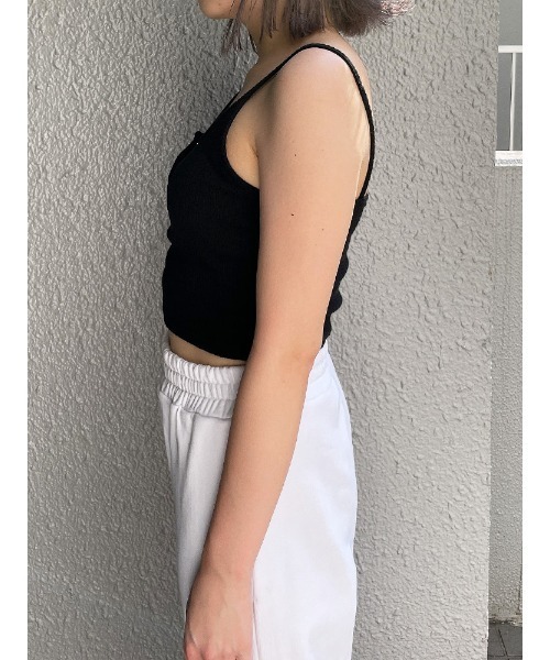 ENVYM（アンビー）の「リブショートヘンリーキャミ（キャミソール・レディース・ブラック/グレー・FREE）」の7枚目の写真