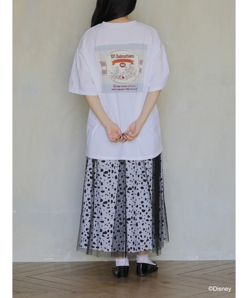 Disney(ディズニー)の「101匹わんちゃん/スカーフ付きビッグTシャツ(Tシャツ/カットソー・レディース・ブラック/オフホワイト・FREE)」の4枚目の写真