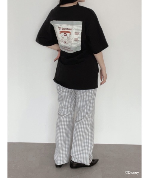 Disney(ディズニー)の「101匹わんちゃん/スカーフ付きビッグTシャツ(Tシャツ/カットソー・レディース・ブラック/オフホワイト・FREE)」の7枚目の写真