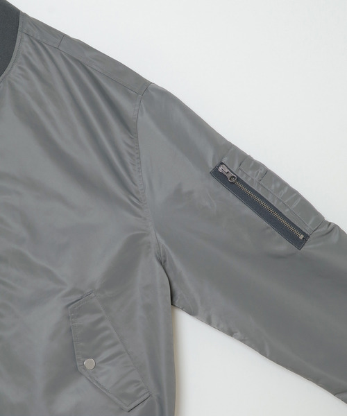 VENCEEXCHANGE（ヴァンスエクスチェンジ）の「【メディア紹介商品】ゆるシルエットナイロンMA－1ブルゾン　/ミリタリーアイテム/ビッグシルエット（MA-1・メンズ・グレー/オリーブ・M/L）」の9枚目の写真