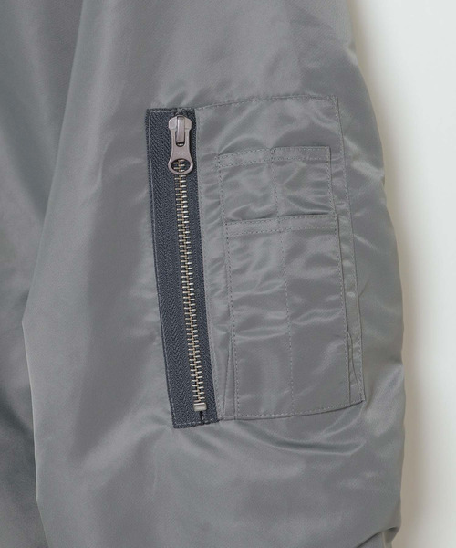 VENCEEXCHANGE（ヴァンスエクスチェンジ）の「【メディア紹介商品】ゆるシルエットナイロンMA－1ブルゾン　/ミリタリーアイテム/ビッグシルエット（MA-1・メンズ・グレー/オリーブ・M/L）」の11枚目の写真