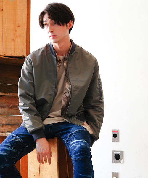 VENCEEXCHANGE（ヴァンスエクスチェンジ）の「【メディア紹介商品】ゆるシルエットナイロンMA－1ブルゾン　/ミリタリーアイテム/ビッグシルエット（MA-1・メンズ・グレー/オリーブ・M/L）」の19枚目の写真