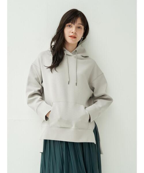 YECCA VECCA（イェッカヴェッカ）の「P.サイドスリットフーディー＊（パーカー・レディース・ライトグレー/ライトブルー/カーキ/キャメル・FREE）」の11枚目の写真