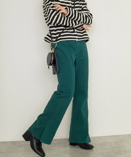 w closet（ダブルクローゼット）の「セミフレア脇スリットイージーパンツ（デニムパンツ・レディース・ダークグレー/ダークオレンジ/グリーン/ケミカルウォッシュ・M/S）」の11枚目の写真