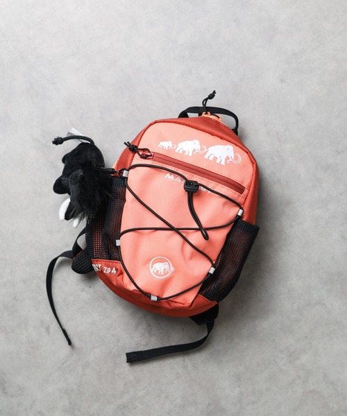 Mammut(マムート)の「/MAMMUT (マムート)/FIRST ZIP 4L(バックパック/リュック・キッズ・ピンク/ブルー/ブラック系その他/ブラック系その他2/その他/ピンク系その他/オレンジ系その他/ブラック系その他3/グリーン/ブルー系その他・FREE)」の9枚目の写真