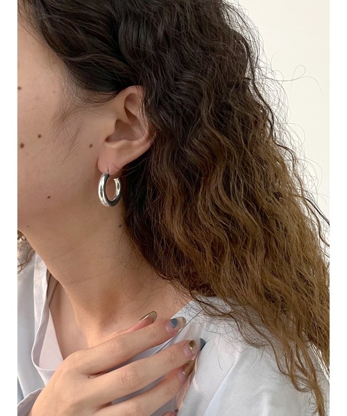 mystic（ミスティック）の「[eau un bijou]  hoop (pierce)（ピアス（両耳用）・レディース・シルバー/ゴールド・ONE SIZE）」の5枚目の写真