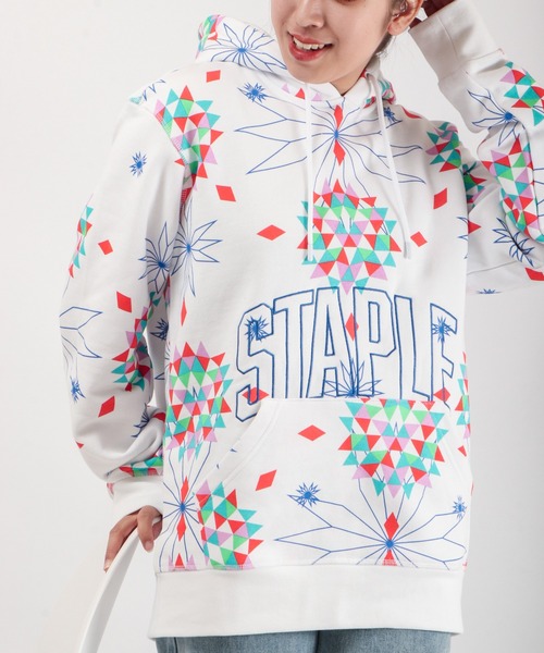 staple（ステイプル）の「STAPLE ロゴフーディー（パーカー・メンズ・ホワイト/カモフラージュ/ブルーグリーン・M/L/2XL/XL）」の2枚目の写真