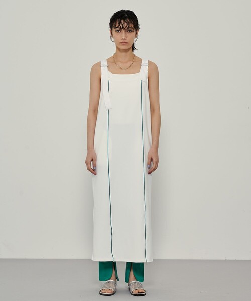 CITY TOKYO（シティトウキョウ）の「カットサロペットワンピース（ワンピース・レディース・ホワイト/ベージュ/ネイビー・1/2）」の10枚目の写真