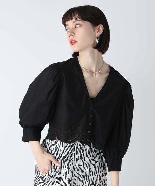 JEANASIS ソウガラスウェット 完売品 JEANASIS（ジーナシス）の「スカラップシシュウソデVブラウス