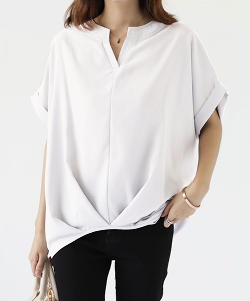 Amulet（アミュレット）の「裾タックブラウス（シャツ/ブラウス・レディース・ホワイト/ブラック/ネイビー/グレー/グリーン/カーキ/ボルドー/パープル/ベージュ/ブラウン・M/L/XL）」の2枚目の写真