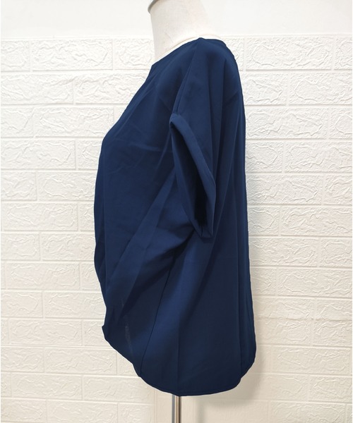 Amulet（アミュレット）の「裾タックブラウス（シャツ/ブラウス・レディース・ホワイト/ブラック/ネイビー/グレー/グリーン/カーキ/ボルドー/パープル/ベージュ/ブラウン・M/L/XL）」の16枚目の写真