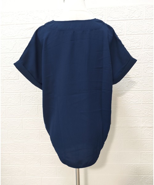 Amulet（アミュレット）の「裾タックブラウス（シャツ/ブラウス・レディース・ホワイト/ブラック/ネイビー/グレー/グリーン/カーキ/ボルドー/パープル/ベージュ/ブラウン・M/L/XL）」の15枚目の写真