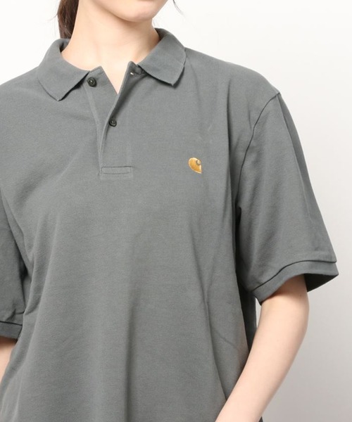 Carhartt WIP（カーハートダブリューアイピー）の「【Carhartt/カーハート】 ワンポイント ブランドロゴ刺繍 ポロシャツ/CHASE PIQUE POLO/鹿の子ポロシャツ（ポロシャツ・レディース・ライトブルー/ブラック/オリーブ・M/L/XL）」の15枚目の写真