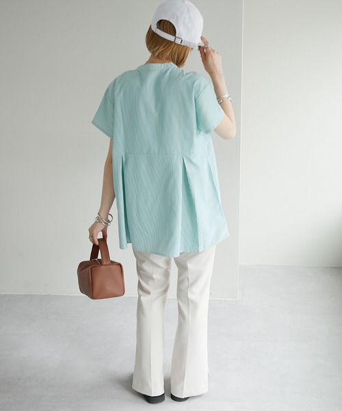 DISCOAT(ディスコート)の「【新色追加!/WEB限定】ウエスト切り替えブラウス(シャツ/ブラウス・レディース・ホワイト/ブラック/グリーン/ブルー/ネイビー/モカ/ブラウン・FREE)」の18枚目の写真