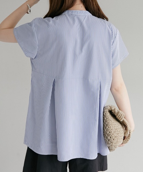 DISCOAT(ディスコート)の「【新色追加!/WEB限定】ウエスト切り替えブラウス(シャツ/ブラウス・レディース・ホワイト/ブラック/グリーン/ブルー/ネイビー/モカ/ブラウン・FREE)」の14枚目の写真