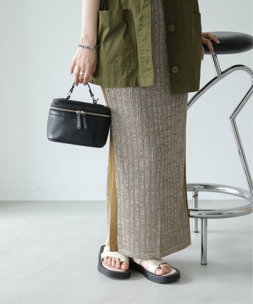 RAY CASSIN(レイカズン)の「バニティーバッグ(ハンドバッグ・レディース・ブラック/ベージュ/カーキ・FREE)」の6枚目の写真