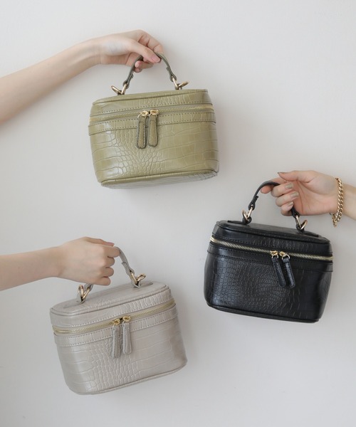 RAY CASSIN(レイカズン)の「バニティーバッグ(ハンドバッグ・レディース・ブラック/ベージュ/カーキ・FREE)」の3枚目の写真