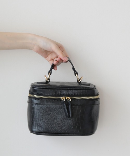 RAY CASSIN(レイカズン)の「バニティーバッグ(ハンドバッグ・レディース・ブラック/ベージュ/カーキ・FREE)」の2枚目の写真