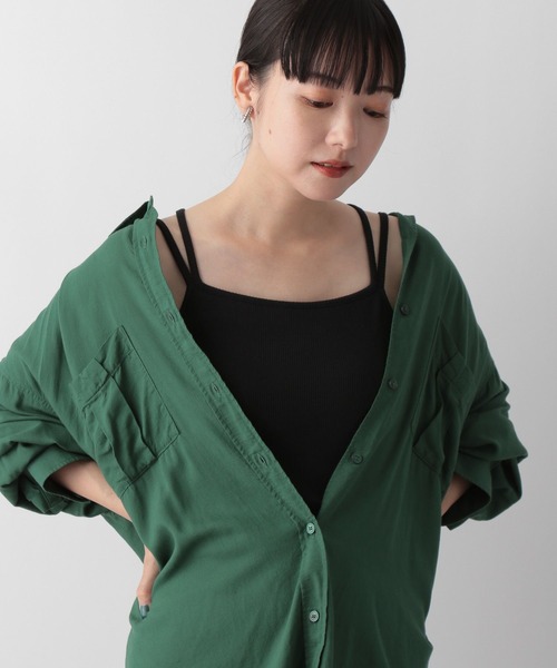 LOWRYS FARM(ローリーズファーム)の「カップツキクロスキャミ 347239(タンクトップ・レディース・ホワイト/ブラック/ブルー/グリーン・FREE)」の2枚目の写真