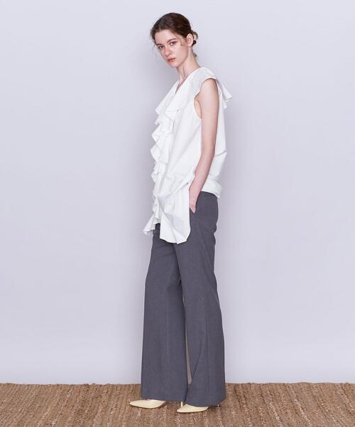 AEWEN MATOPH(イウエン マトフ)の「<AEWEN MATOPH>コットン フリル ノースリーブブラウス(シャツ/ブラウス・レディース・ホワイト/ブラック・FREE)」の4枚目の写真