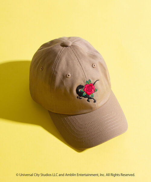 GLOSTER(グロスター)の「【JURASSIC WORLD/ジュラシック・ワールド】Red Flower 刺繍キャップ(キャップ・メンズ・ブラック/ベージュ・FREE)」の2枚目の写真