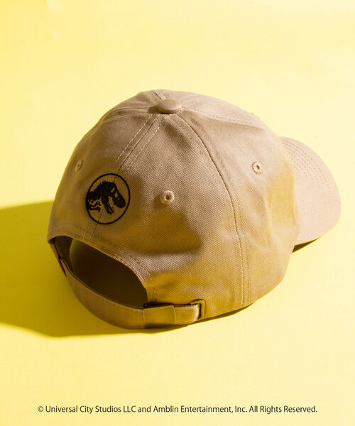 GLOSTER(グロスター)の「【JURASSIC WORLD/ジュラシック・ワールド】Red Flower 刺繍キャップ(キャップ・メンズ・ブラック/ベージュ・FREE)」の3枚目の写真