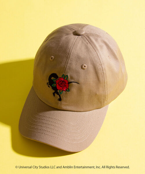 GLOSTER(グロスター)の「【JURASSIC WORLD/ジュラシック・ワールド】Red Flower 刺繍キャップ(キャップ・メンズ・ブラック/ベージュ・FREE)」の4枚目の写真