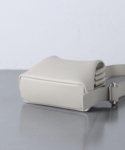 OSOI（オソイ）の「【一部別注】＜OSOI＞MINI BROT バッグ（ショルダーバッグ・レディース・ライトグレー/ブラック/ベージュ・FREE）」の10枚目の写真