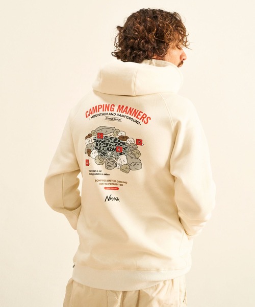 NANGA（ナンガ）の「ECO HYBRID CAMPING MANNERS PRINT HOODIE / エコハイブリッドキャンピングマナーズプリントフーディー（パーカー・メンズ・ホワイト/ライトグレー/キャメル・S/M/L/XL）」の11枚目の写真