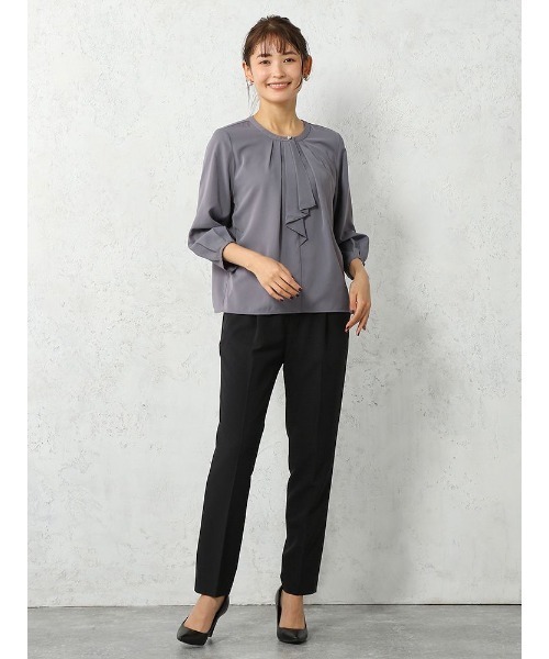 Perfect Suit FActory（パーフェクトスーツファクトリー）の「パール釦ボウタイタックブラウス７分袖（シャツ/ブラウス・レディース・ベージュ/グレー/オフホワイト・S/M/L）」の5枚目の写真