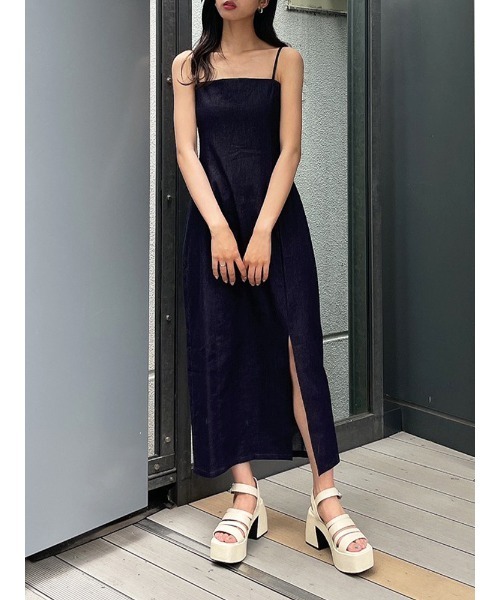 ENVYM（アンビー）の「スリットロングキャミＯＰ（ワンピース・レディース・ブラック/インディゴブルー/ストライプ・FREE）」の3枚目の写真